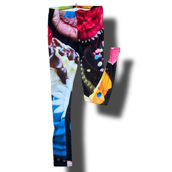 Sweet Illusions Candy Land Sprinkles & Cupcakes Leggings - Picture 4 of 12